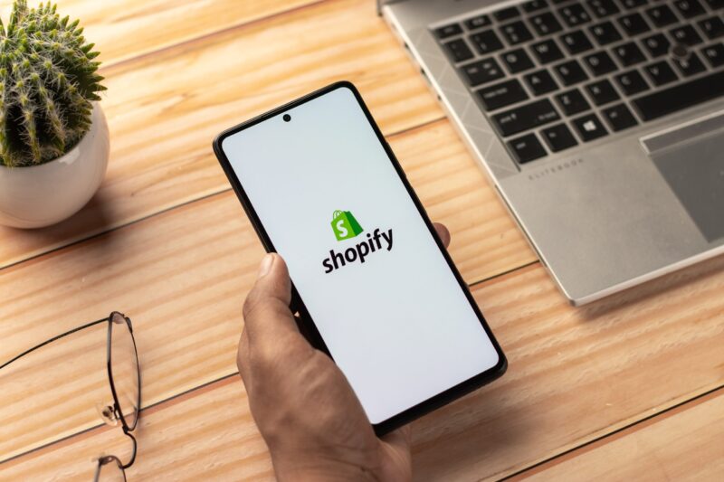 19 best Shopify stores to inspire